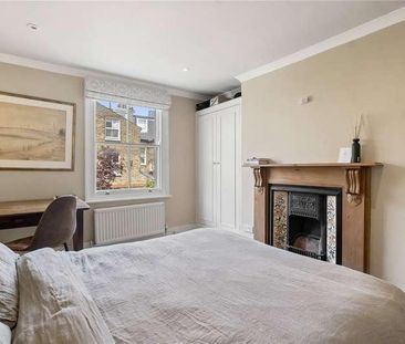 Bramfield Road, London, SW11 - Photo 4