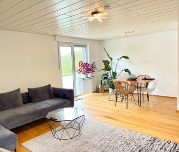 GROSSE DACHGESCHOSSWOHNUNG MIT BALKON UND GARAGE !!! - Foto 1