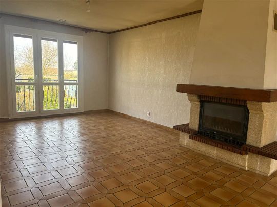 Location maison 3 pièces - 77.64m² à Trouy (18570) - Photo 1