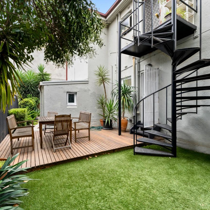 1/1A Williams Road, Prahran. - Photo 1