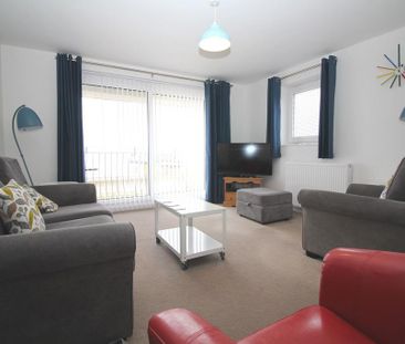 4 bedroom terraced house to rent - Photo 5