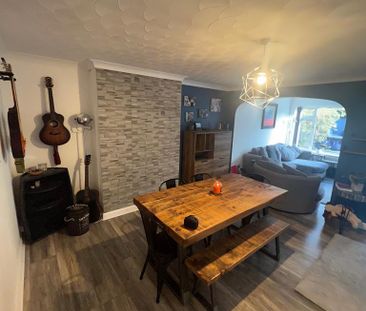 3 bedroom semi-detached house to rent - Photo 3