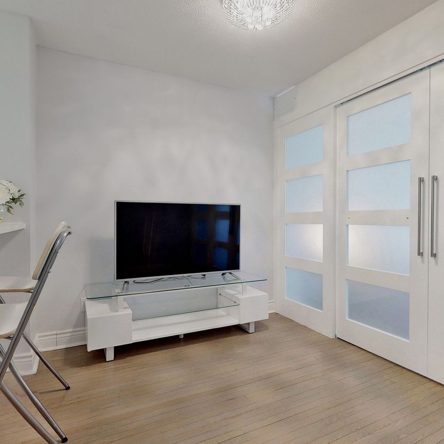 For Lease - 7 Carlton Street Unit# 309, Toronto, Ontario - Photo 1