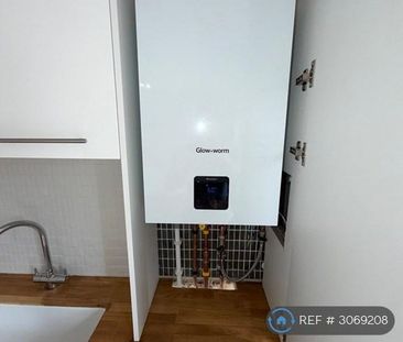 3 bedroom semi-detached house to rent - Photo 2