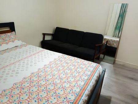 Room in a Shared House, Oaklands Park Avenue, IG1 - Photo 4