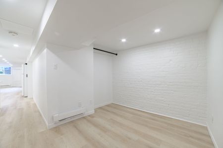 For Lease - 103 Gloucester Street Unit# Bsmt, Toronto, Ontario - Photo 4