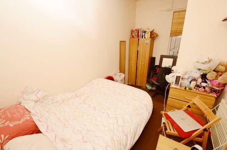 Kathleen Grove, Rusholme, Manchester, M14 - Photo 3