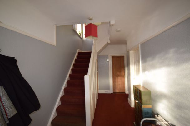 4 Bedroom House To Rent in Winton - £2,300 pcm Tenancy Info - Photo 1