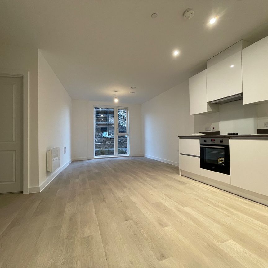 2 Bed Flat, Griffiths Close, B12 - Photo 1