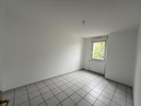 Location Appartement 3 pièces 75m² VALENCE 26000 - Photo 3