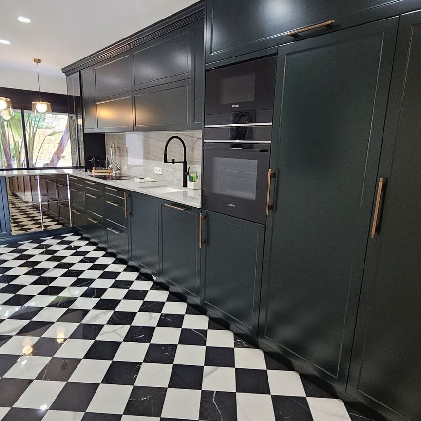 Ground Floor Apartment in The Golden Mile - Photo 1