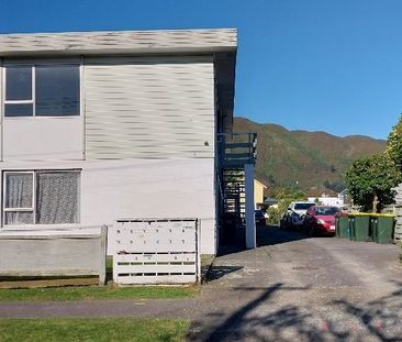 46 Awamutu Grove, Waiwhetu - Photo 5