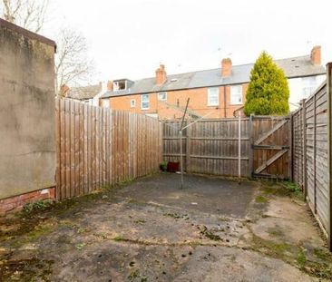 2 bedroom terraced house to rent - Photo 6