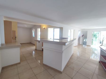 MAISON T4 bis QUARTIER MONTGERALD - Photo 5