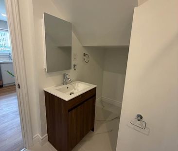 For Lease - 14 Rainswood Court Unit# Main Floor, Toronto, Ontario - Photo 5