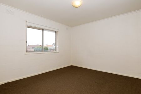 5/36 King Street, Essendon VIC 3040 - Photo 2