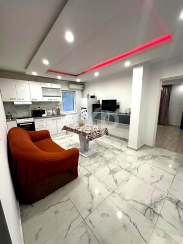 Inchiriez-3 CAMERE | 60 MP | PARTER | OPEN-SPACE + BALCON | - Photo 4