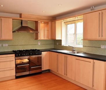 3 bedroom property to rent - Photo 4
