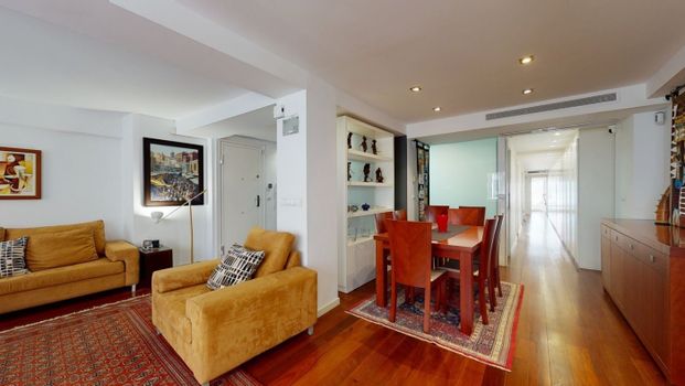 Luxury apartment with 2 terraces in Valencia - Photo 1