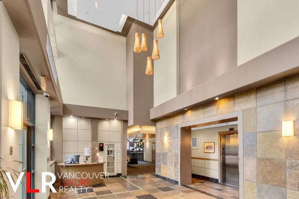 Condo in Downtown Vancouver, BC - Photo 1