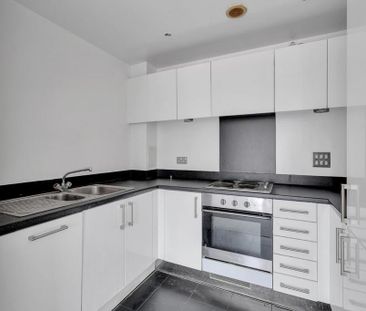 1 bedroom flat to rent - Photo 6