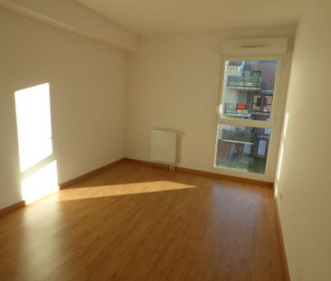 Location Appartement 3 pièces 70m² NOTRE DAME DE BONDEVILLE 76960 - Photo 4