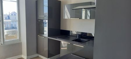 LAVAL, appartement T5 de 157 m² au 2ème étage - Photo 4