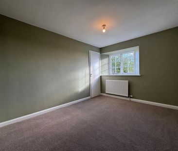 2 bedroom semi-detached house to rent - Photo 3