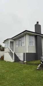2 Bedroom Home in Titahi Bay - Photo 4
