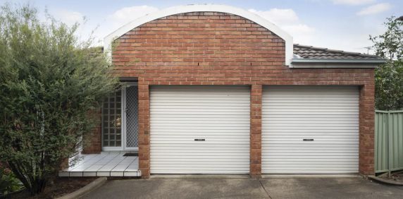 3 Bedroom Townhouse - Photo 2
