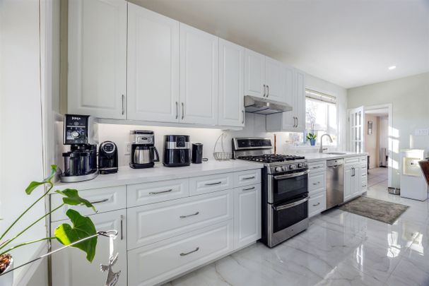 For Lease - 1597 Steveles Crescent Unit# MAIN, Mississauga, Ontario - Photo 1