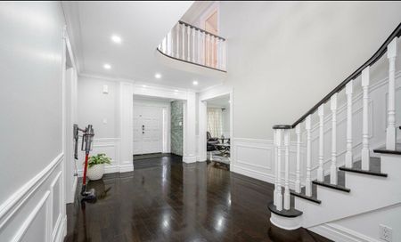 For Lease - 96 Zinnia Place, Vaughan, Ontario - Photo 5