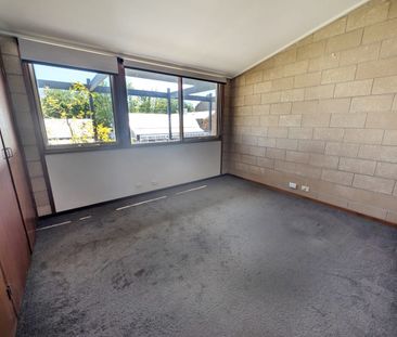 Central Geelong with a view. - Photo 4