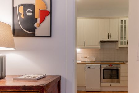 Calle de Santa Engracia - Photo 5