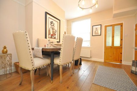 4 bedroom terraced house to rent - Photo 4