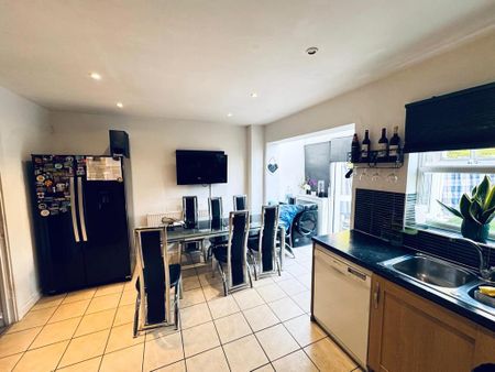 5 bedroom townhouse to rent - Photo 5