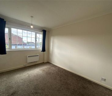 3 bedroom terraced house to rent - Photo 6