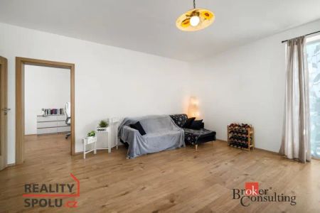 Pronájem bytu 2+kk 50 m - Fotografie 2