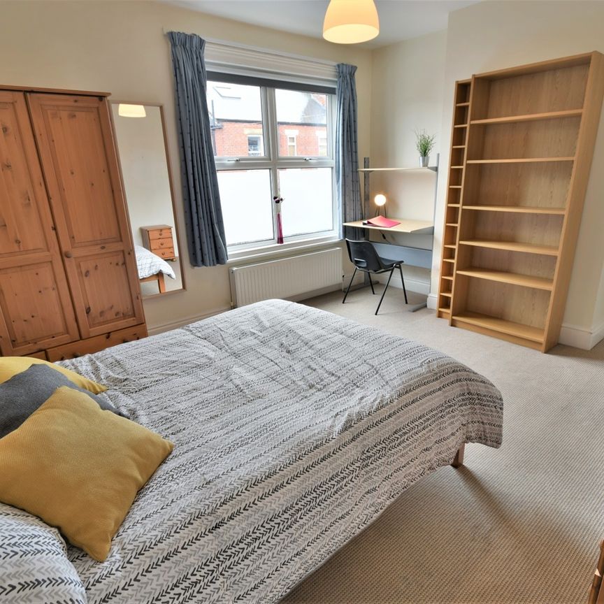 3 Bed Terraced House, Onslow Road, S11 - Photo 1