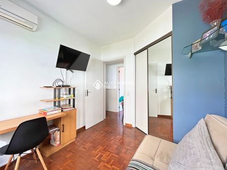 Apartamento com 2 quartos e 102m² para alugar em Menino Deus, Porto Alegre. - Photo 2