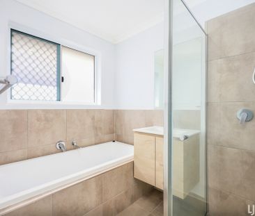 Modern lowset home! - Photo 3