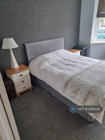 3 bedroom detached house to rent - Photo 3