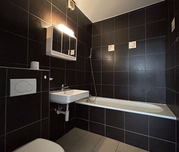 Large 2.5-room apartment in Champagne - Photo 6