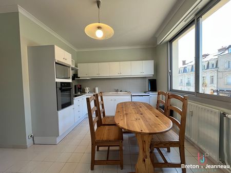 Location Appartement 5 pièces 125m² - Photo 2