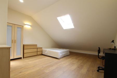 3 bedroom apartment to rent - Photo 5