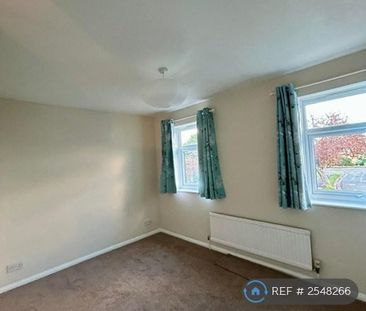 2 bedroom end of terrace house to rent - Photo 4