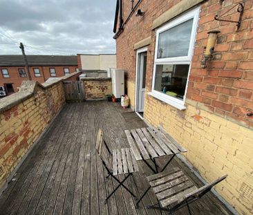 6 bedroom apartment to rent - Photo 2