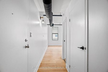 330 Clarence Street #504 - Photo 4