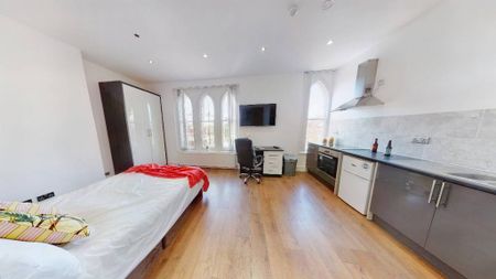 Studio to rent - Photo 3