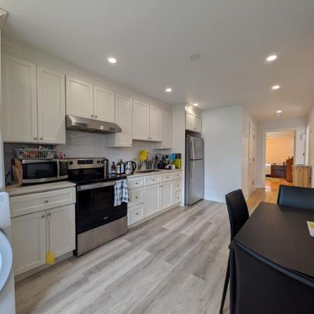 2 CH - 1 SDB - Montréal - $1,600 /mo - Photo 3